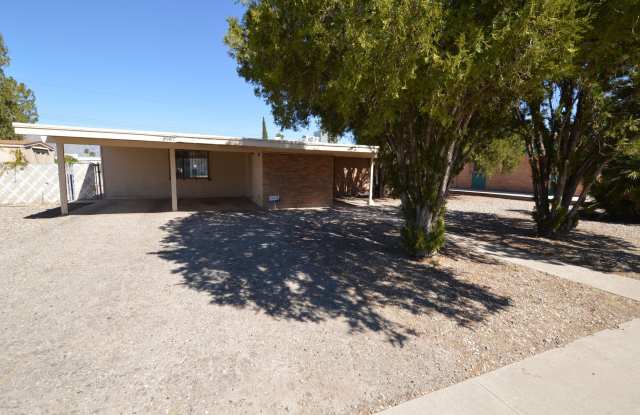 7961 E Hawthorne Street photos photos