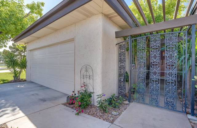 6047 E VERNON Avenue Gallery 3