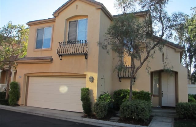 25 Del Ventura - 25 Del Ventura, Irvine, CA 92606