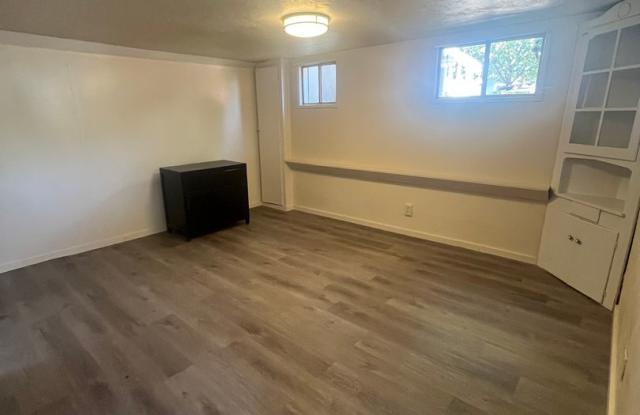 1-Bedroom Apartment in downtown Eugene photos photos