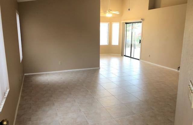 4425 E Hiddenview Drive Gallery 3