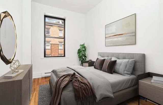 164 Waverly Place Gallery 3