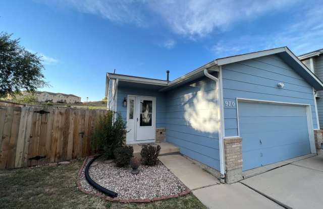 Lovely Ranch, Pikes Peak Views from Expansive Deck photos photos
