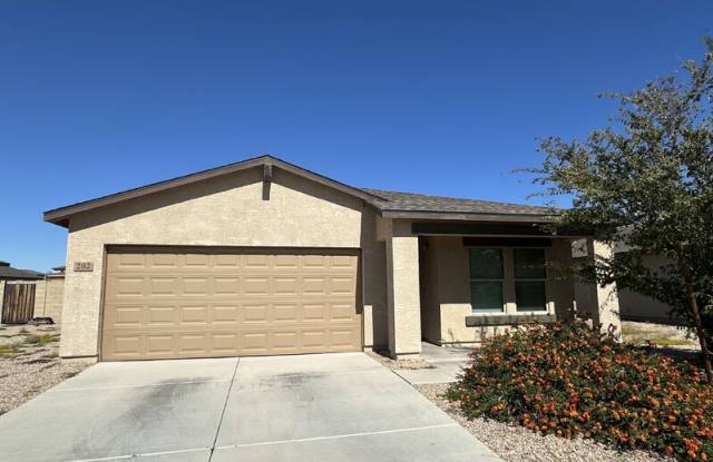 202 W Bobcat Ct - 202 West Bobcat Court, Casa Grande, AZ 85122
