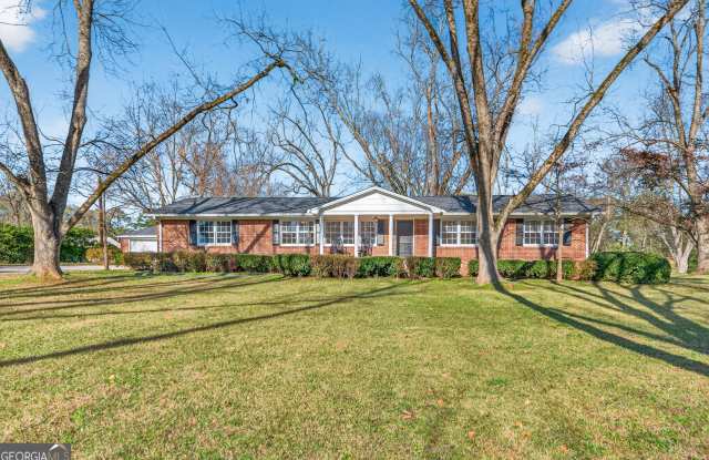 741 East Avenue - 741 East Avenue, Madison, GA 30650
