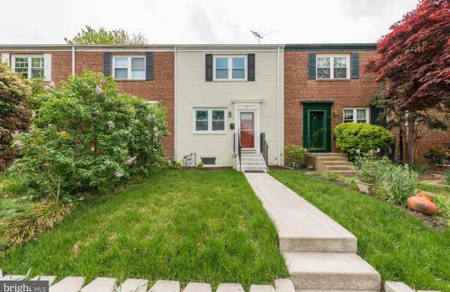 37 MOUNT VERNON AVENUE - 37 Mount Vernon Avenue, Alexandria, VA 22301