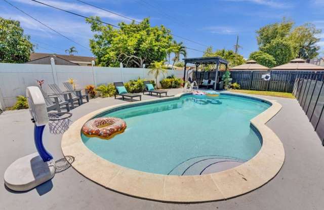 6740 CUSTER Street, Hollywood, FL 33024 Gallery 1