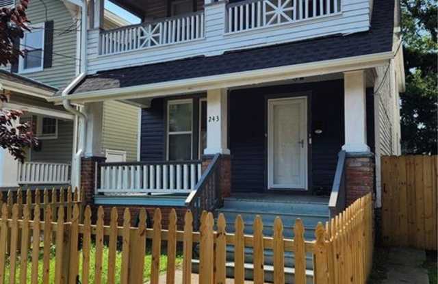 Completely Remodeled 3 Bed Downstairs Duplex photos photos