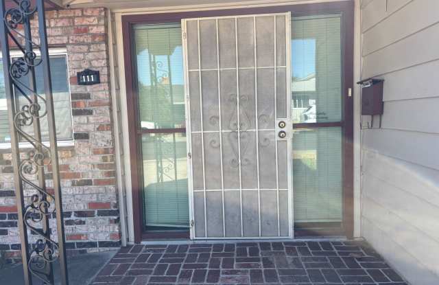 Spacious 4-Bedroom Home Near Downtown Vacaville Gallery 3