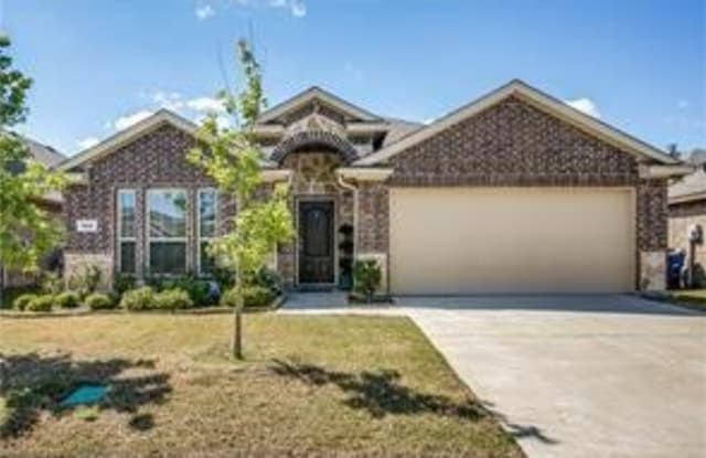 808 Austin Lane - 808 Austin Lane, Lavon, TX 75166