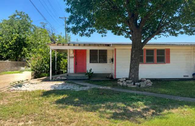 COMING LATE JUNE!!! 1 Bedroom Duplex Coming Soon In Central San Angelo!!! photos photos