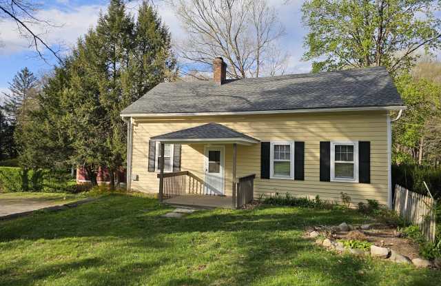17 Pleasant Street photos photos