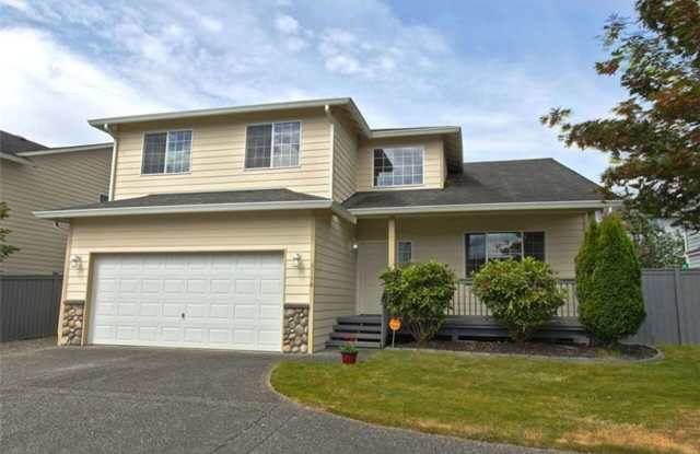 Large Two Story Home - 3716 73rd Avenue Northeast, Marysville, WA 98270