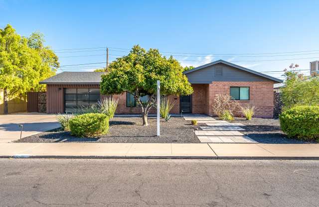 1837 E MINNEZONA Avenue - 1837 East Minnezona Avenue, Phoenix, AZ 85016