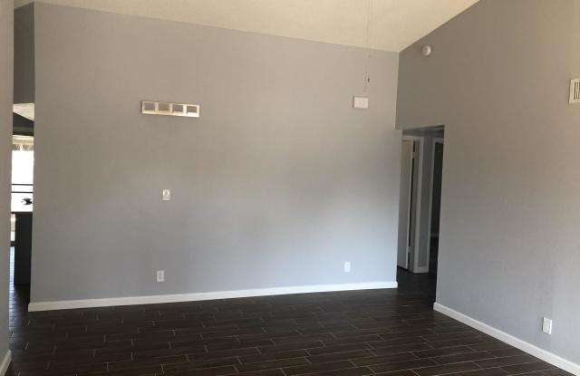 10770 E BECKER Lane Gallery 2