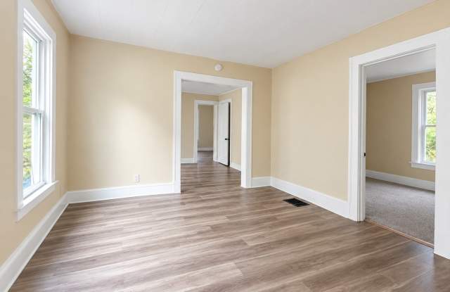 195 Masseth Street - Down Gallery 2