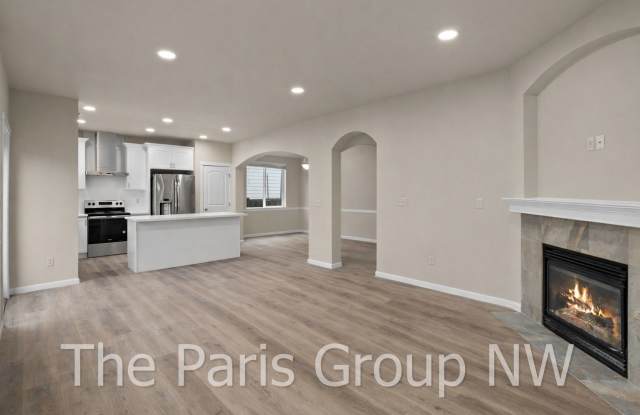 Gorgeous Updated 2012 Covington 4BR – New Paint, Floors, Cabinets, Quartz Counters +++ photos photos