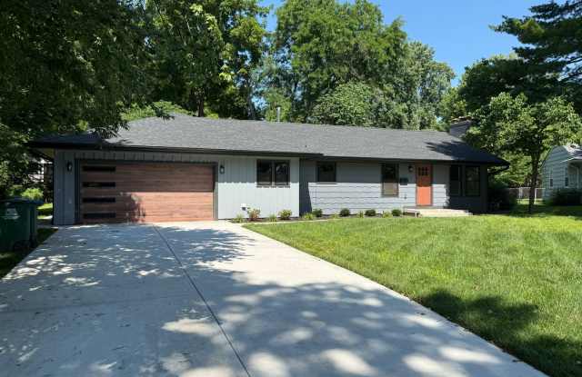 3 Bed/2.5 Bath | Renovated MainLevel Home in Westwood, KS | Garage, Deck and Utilities included w/Fee, **Owner occupied lower unit photos photos 3 Bed/2.5 Bath | Renovated MainLevel Home in Westwood, KS | Garage, Deck and Utilities included w/Fee, **Owner occupied lower unit photos photos