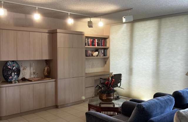 4702 Fountains Drive Gallery 2