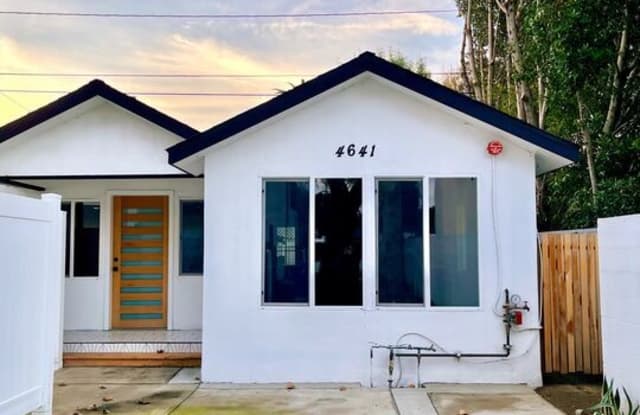 4641 Farmdale Ave - 4641 Farmdale Avenue, Los Angeles, CA 91602