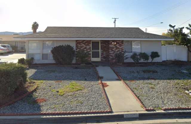 Two Bedroom Two Bathroom Home in Hemet photos photos