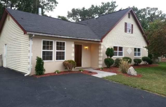 326 GARNER Avenue photos photos