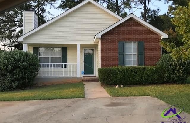 212 Chadwyck Circle - 212 Chadwyck Circle, Warner Robins, GA 31005