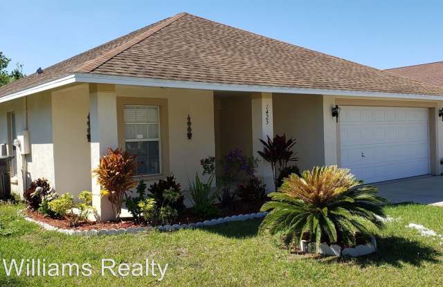 1425 21st. Street SE. - 1425 21st Street Southeast, Ruskin, FL 33570