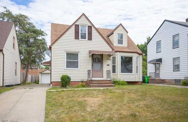 4117 Hinsdale Road - 4117 Hinsdale Road, South Euclid, OH 44121