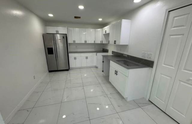 734 Ichabod Avenue photos photos