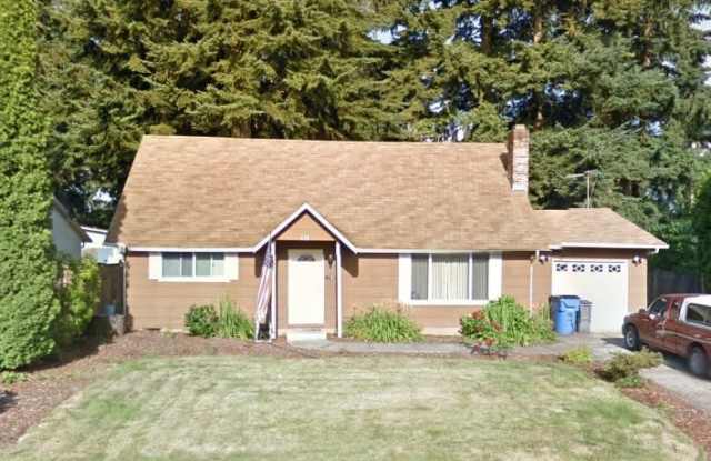 Charming Pet Friendly 4 Bedroom Home w/ Spacious Yard in Cascade Park! photos photos