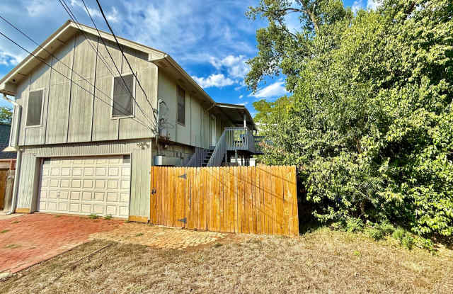 Upstairs Duplex in Southwest Austin! - 3320 Blumie Street, Austin, TX 78745