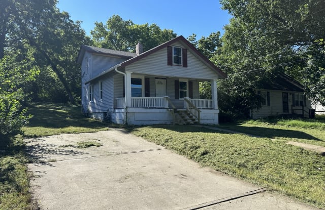 5326 Myrtle Ave photos photos