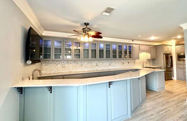 Spacious 4 Bed, 2.5 Bath Home in Gonzales - Expanded Kitchen, Fireplace,  Patio! photos photos