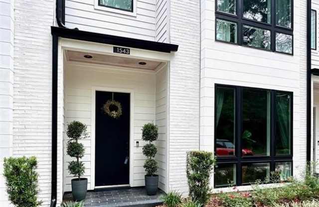 1543 Pine Street photos photos