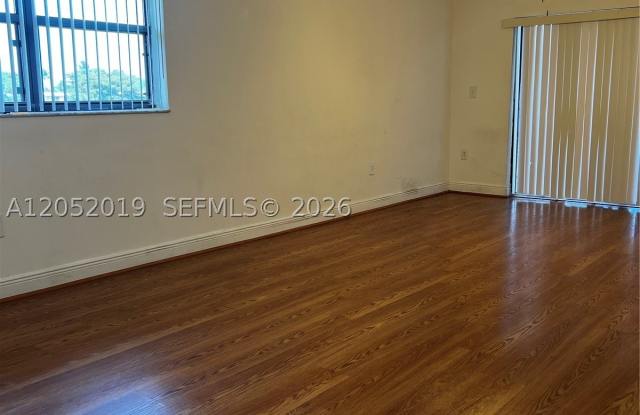 9794 Nob Hill Ct Gallery 3