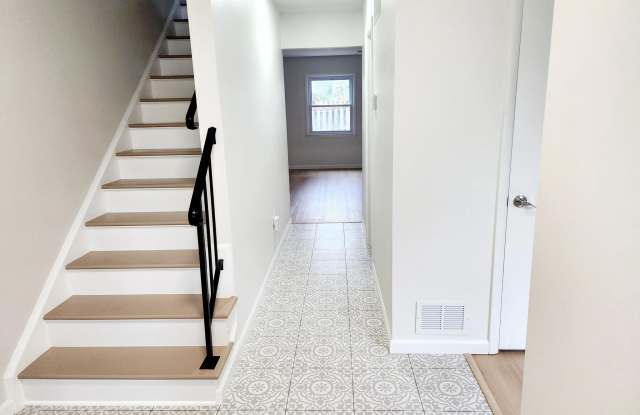 6382 PATIENCE COURT Gallery 2