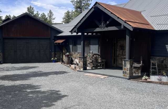 3060 Snowberry Loop Gallery 1