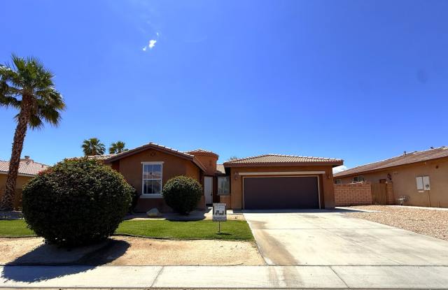 AVAILBALE NOW! 3 Bedroom 2 Bathroom Home in Talavera Community in Indio !! photos photos