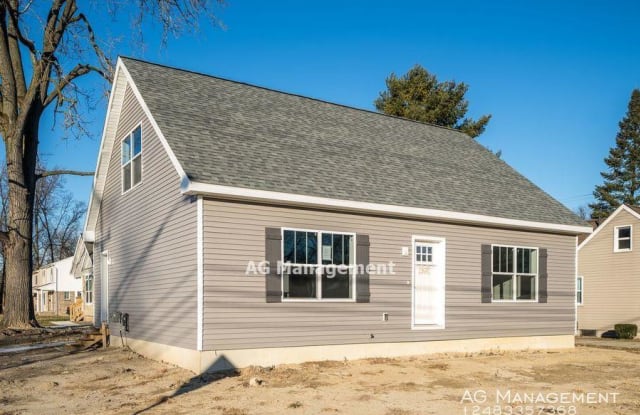 307 E Cowan - 307 East Cowan Avenue, Madison Heights, MI 48071