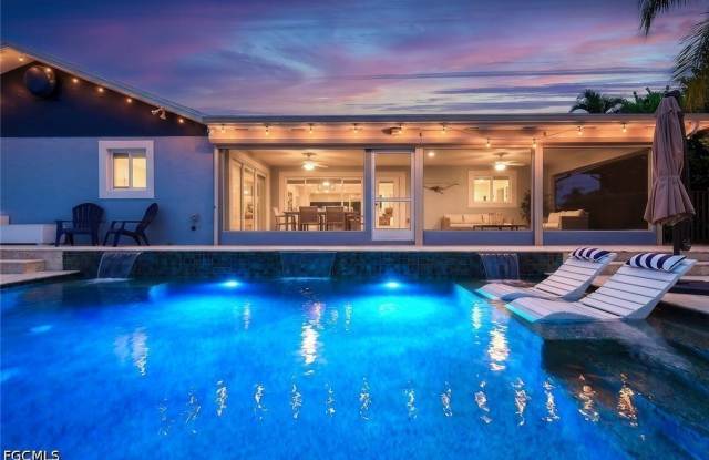 27098 Harbor Drive Gallery 2