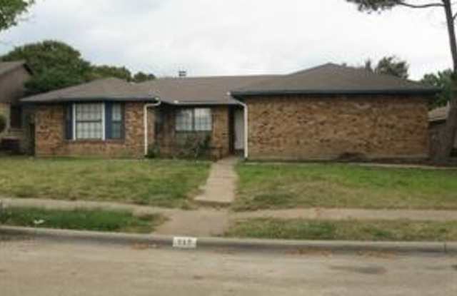 717 Shady Creek Trail - 717 Shady Creek Trail, Mesquite, TX 75150