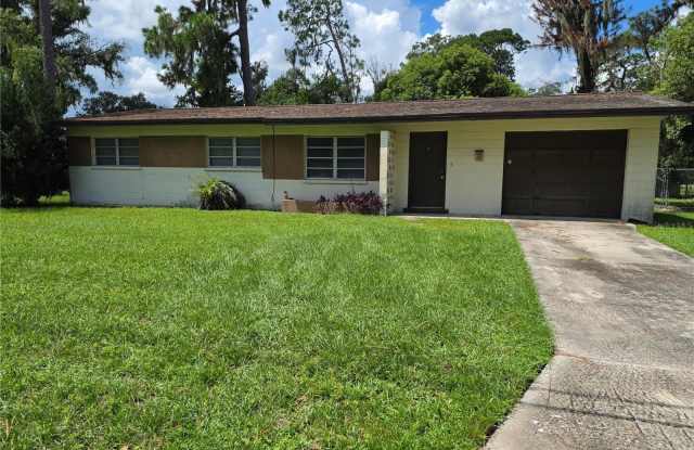 1103 N CRYSTAL Terrace Gallery 1