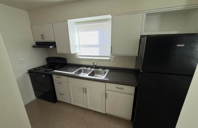 Discover your new home in a 1-BR, 1-BA apartment where convenience meets comfort. photos photos