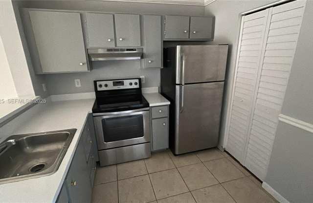 1170 NW 80th Ave photos photos