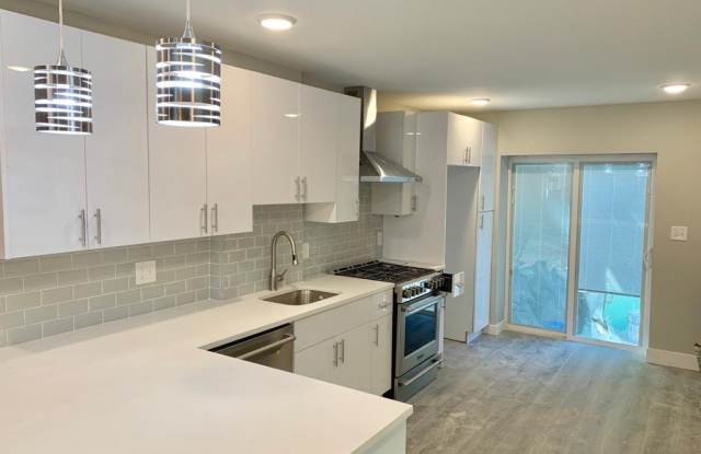 Stunning home in the desirable Point Breeze neighborhood of Philadelphia! Gallery 1