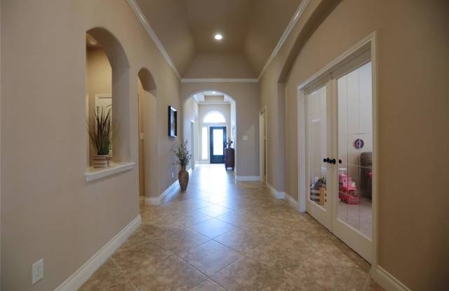 5110 Bartlett Vista Court Gallery 2