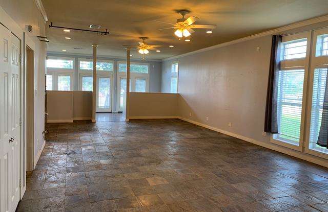 3713 Patience Boulevard E Gallery 4