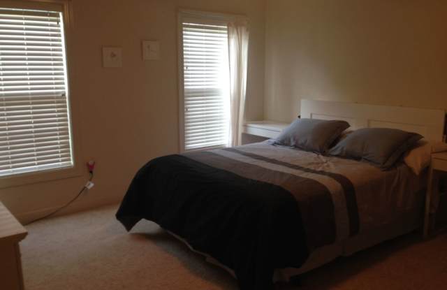 720 Forest Glade Drive Gallery 2
