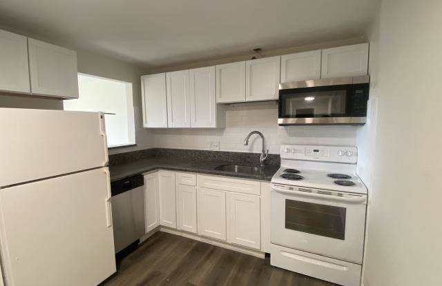 900 Lexington St. - 900 Lexington Street, Waltham, MA 02452